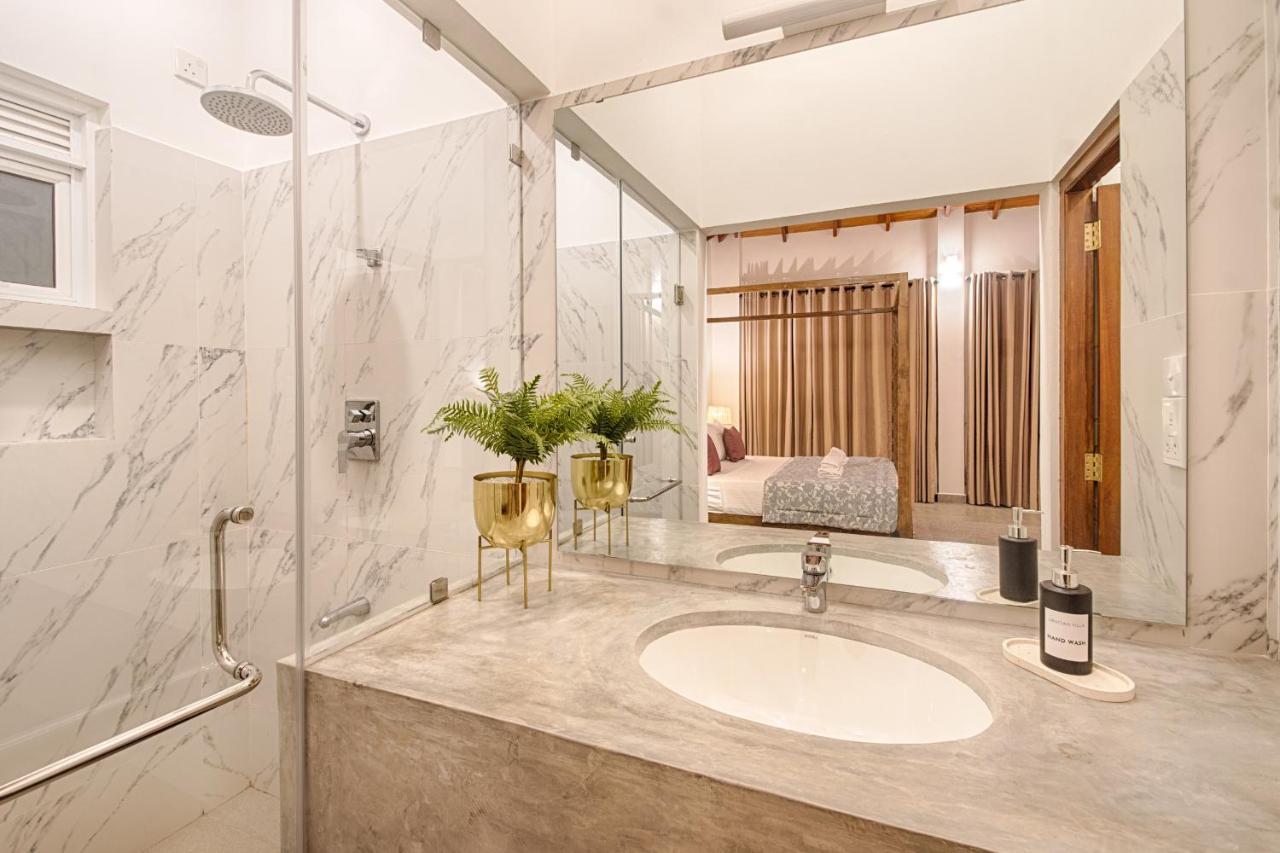 Gracian Villa 康提 外观 照片
