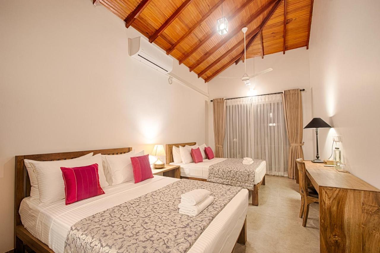 Gracian Villa 康提 外观 照片