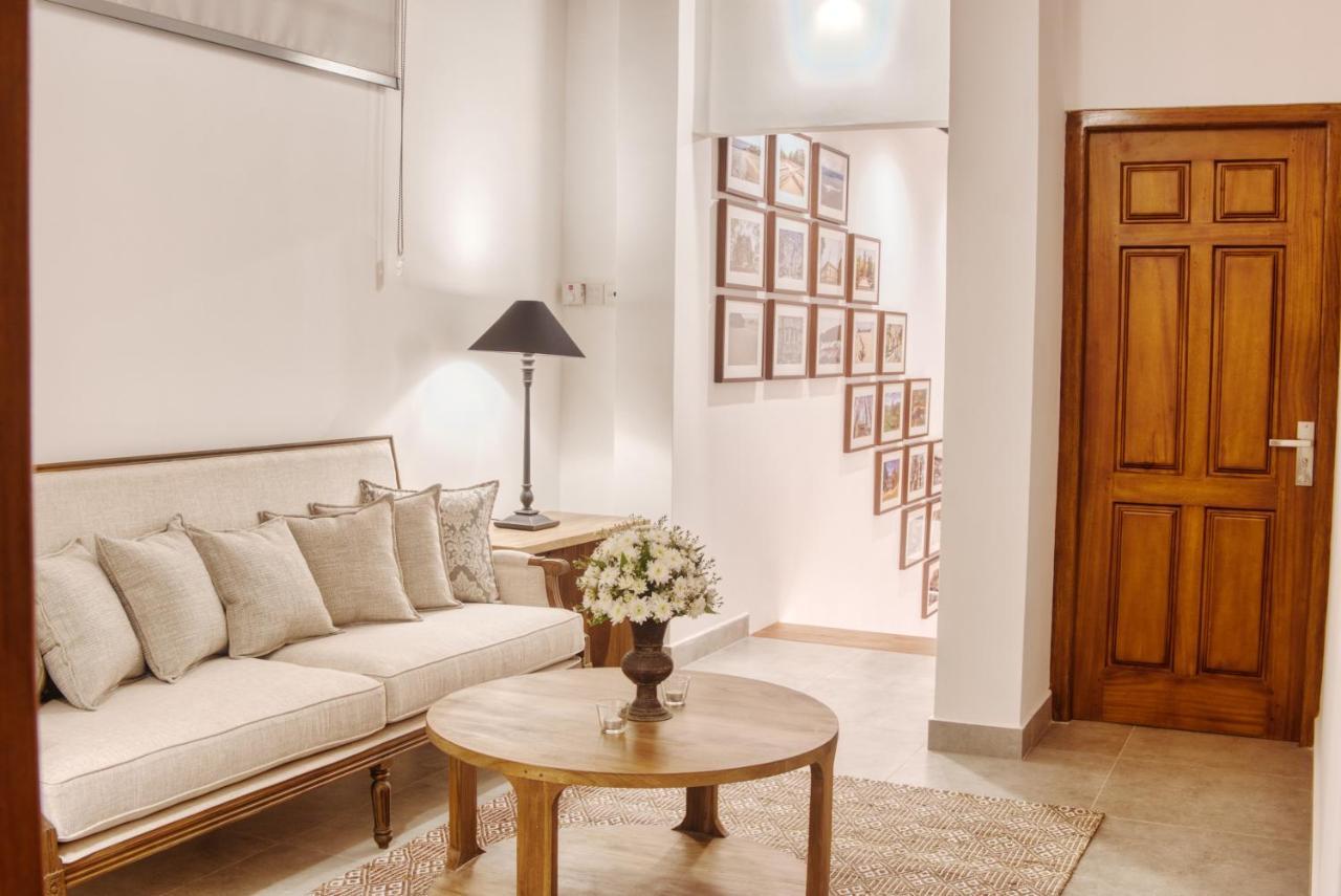 Gracian Villa 康提 外观 照片